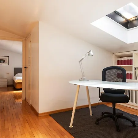 Elegante Bilocale Con Postazione Lavoro San Babila Apartment Milan