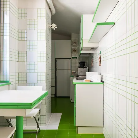 Apartament Elegante Bilocale Con Postazione Lavoro San Babila *